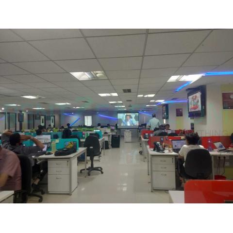 Projector and Screen rent in 